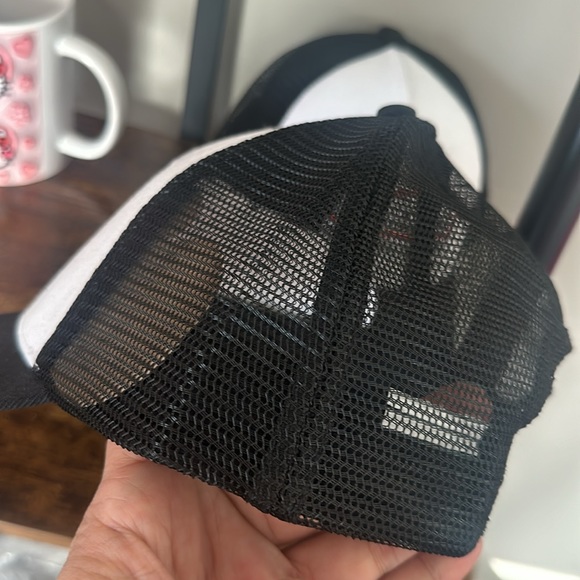 hat - Picture 2 of 2